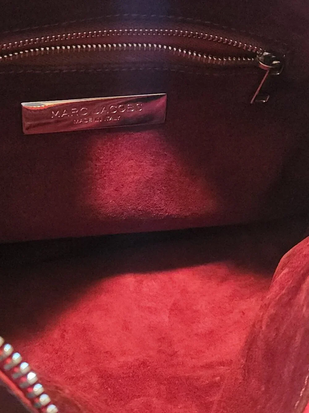 Authentic Marc Jacobs Italy leather handbag Garnet Burgundy Maroon Merlot Wine